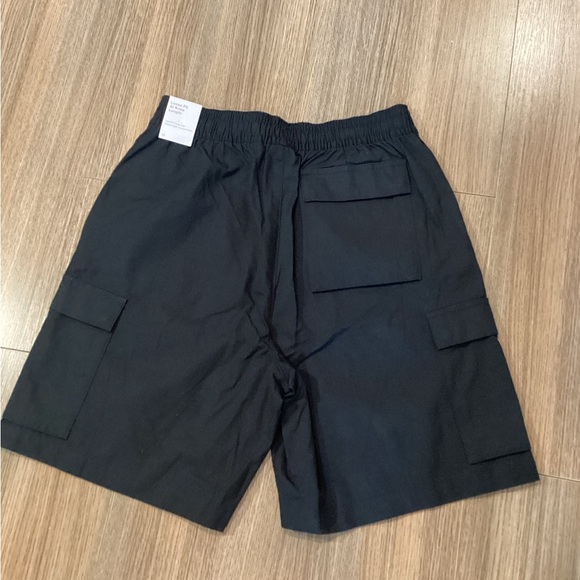 NIKE Club Woven Cargo Shorts Mens Size Medium Black - Picture 2 of 5
